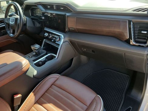 Used 2024 GMC Sierra 1500 Denali Ultimate image 28