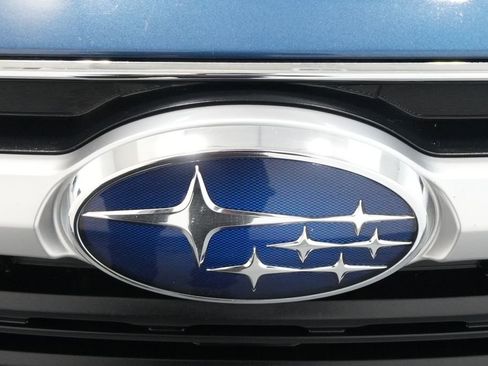 Used 2022 Subaru Outback Premium image 12