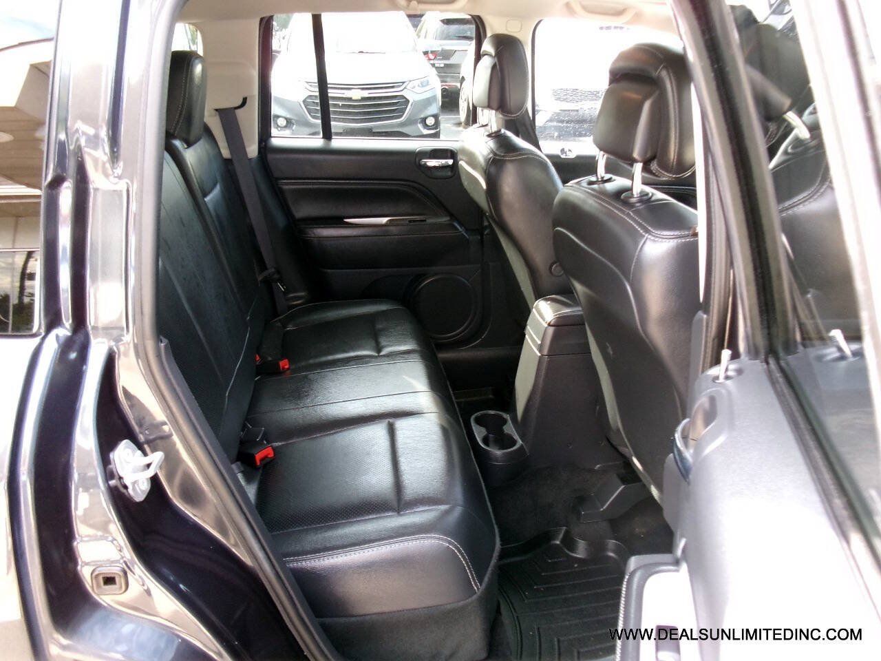 Used 2015 Jeep Compass High Altitude AWD/4WD image 19