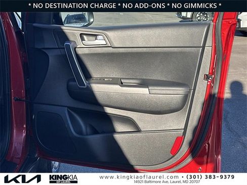 Used 2020 Kia Sportage LX image 16