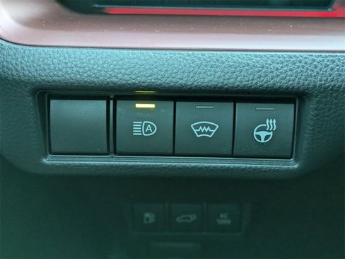 Used 2024 Toyota Prius Prime SE image 36