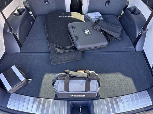 New 2026 Hyundai Palisade Calligraphy FWD image 18