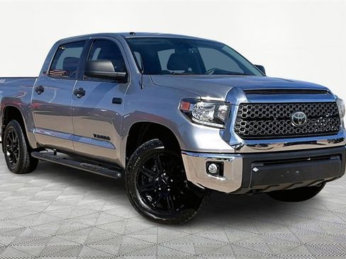Used 2019 Toyota Tundra SR5 w/ SR5 Upgrade Package image 11