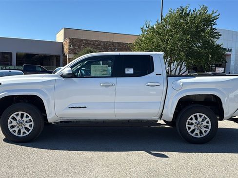 New 2026 Toyota Tacoma SR5 image 2