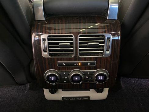 Used 2014 Land Rover Range Rover HSE image 30