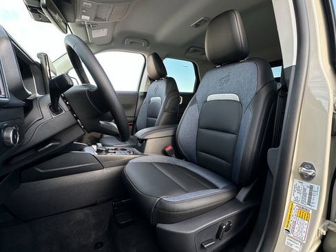 New 2025 Ford Bronco Sport Outer Banks w/ Outer Banks Tech Package+ image 38