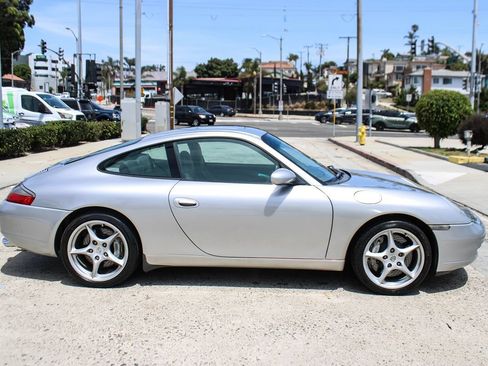 Used 2001 Porsche 911 GT3 RS image 5