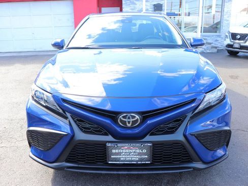 Used 2024 Toyota Camry SE image 8