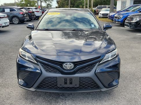 Used 2018 Toyota Camry SE w/ Convenience Package image 2