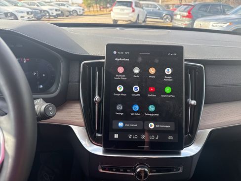 Certified 2025 Volvo XC90 B6 Plus image 26