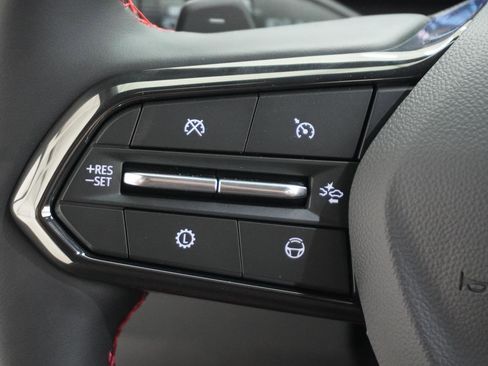 New 2026 Chevrolet Traverse RS image 23