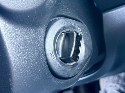 Used 2013 Nissan Rogue SL FWD image 26