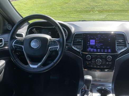 Used 2020 Jeep Grand Cherokee Limited RWD image 12