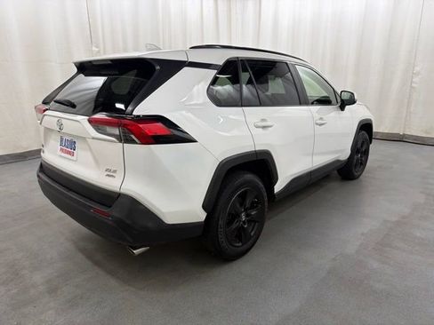 Used 2019 Toyota RAV4 XLE w/ Convenience Package AWD/4WD image 6