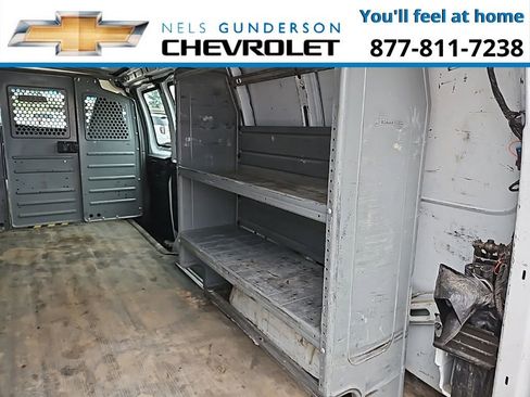 Used 2017 Chevrolet Express 3500 Extended image 14