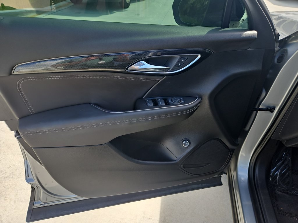 Used 2023 Buick Envision Preferred w/ Sport Touring Package AWD/4WD image 11