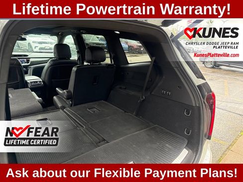 Used 2021 Cadillac XT6 Premium Luxury AWD/4WD image 29