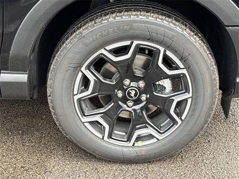 New 2025 Ford Bronco Sport Outer Banks w/ Outer Banks Tech Package+ image 9