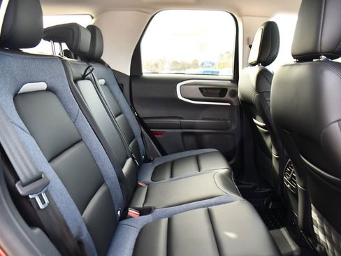 Used 2025 Ford Bronco Sport Outer Banks w/ Outer Banks Tech Package+ AWD/4WD image 18