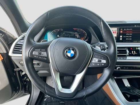 Used 2023 BMW X5 xDrive40i w/ Parking Assistance Package AWD/4WD image 11