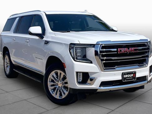 Used 2024 GMC Yukon XL SLT w/ SLT Luxury Package RWD image 3