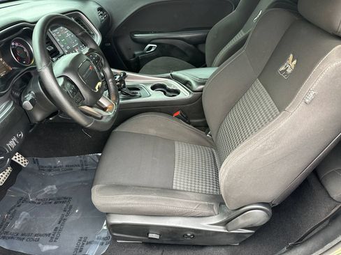 Used 2020 Dodge Challenger R/T Scat Pack RWD image 7