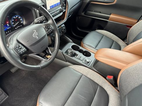 Certified 2023 Ford Bronco Sport Outer Banks w/ Tech Package image 11