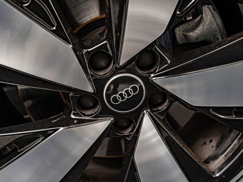 Used 2025 Audi A5 2.0T Premium Plus w/ Premium Plus image 11