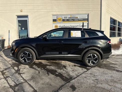 Certified 2023 Kia Sportage LX image 2