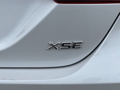 Used 2021 Toyota Camry XSE image 32