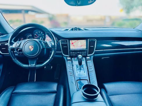 Used 2016 Porsche Panamera AWD/4WD image 16