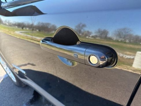 Used 2016 Jeep Renegade Latitude image 15