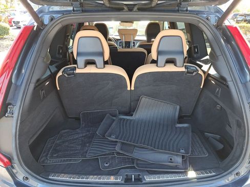 Used 2019 Volvo XC90 T6 Momentum image 6