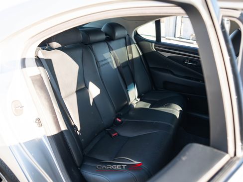 Used 2014 Lexus LS 460 AWD image 18