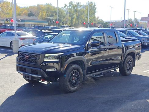 Used 2022 Nissan Frontier PRO-4X w/ Pro-4X Premium Package image 3