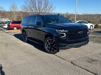 Used 2023 Chevrolet Suburban RST w/ Luxury Package video 2