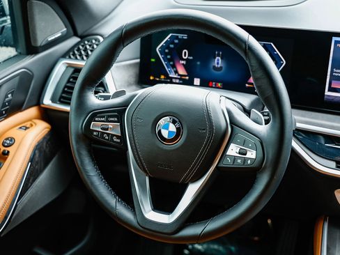 Used 2025 BMW X5 sDrive40i image 13