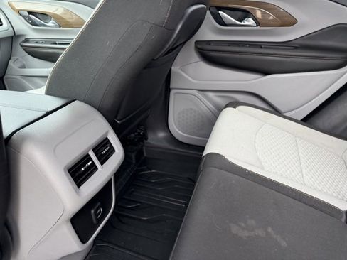 Used 2021 GMC Terrain SLE w/ Driver Convenience Package image 15
