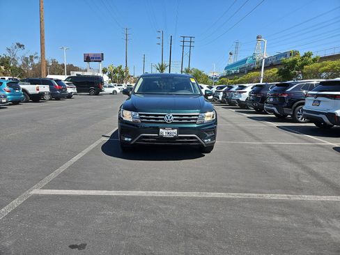 Used 2019 Volkswagen Tiguan SEL FWD image 2