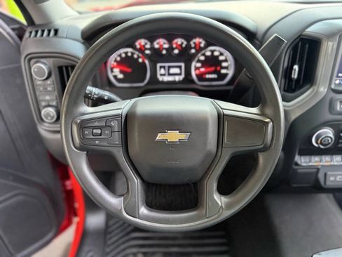 Used 2022 Chevrolet Silverado 1500 Custom image 25