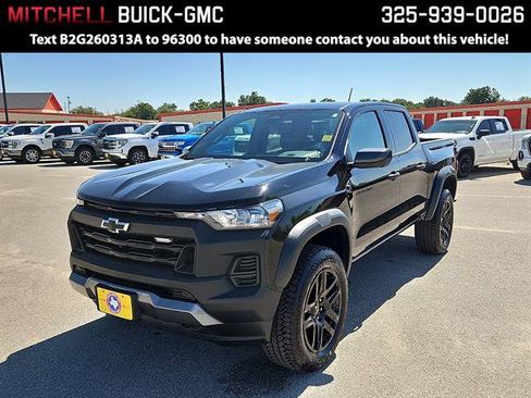 Used 2025 Chevrolet Colorado Trail Boss AWD/4WD image 1