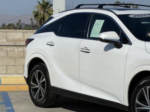 Certified 2025 Lexus RX 350 FWD w/ Technology Package image 5