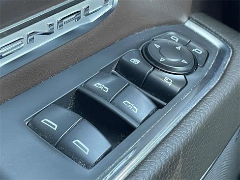 Used 2024 GMC Sierra 1500 Denali w/ Technology Package image 19