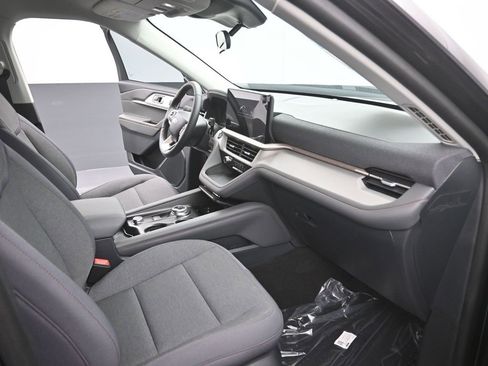 New 2025 Ford Explorer Active image 24