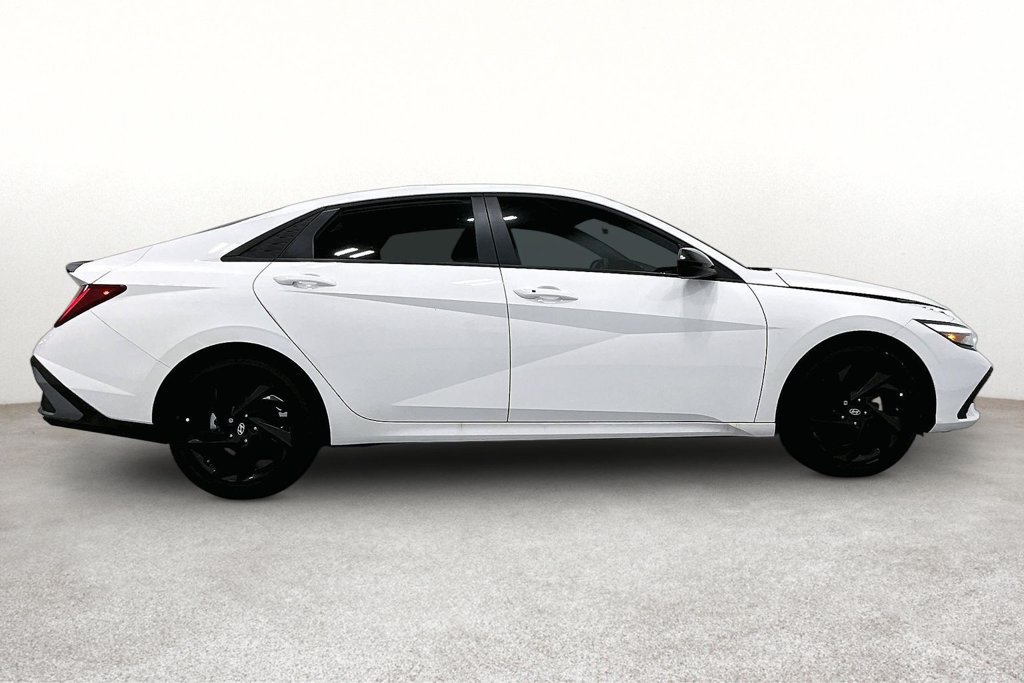 New 2026 Hyundai Elantra SEL FWD image 8
