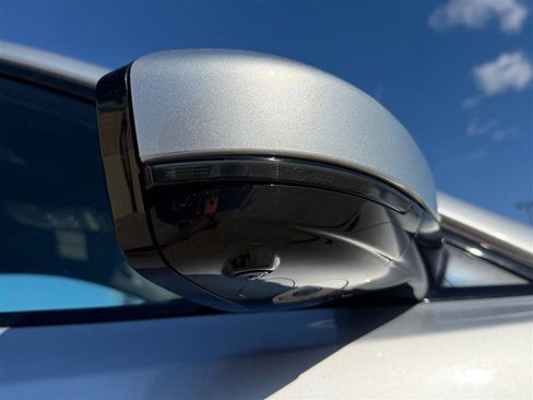 Used 2019 Jaguar F-PACE S image 20