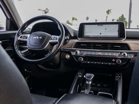 Used 2022 Kia Telluride EX w/ EX Premium Package image 32
