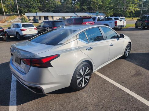 Used 2021 Nissan Altima 2.5 SV image 6