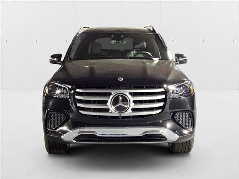 New 2025 Mercedes-Benz GLS 450 4MATIC image 6
