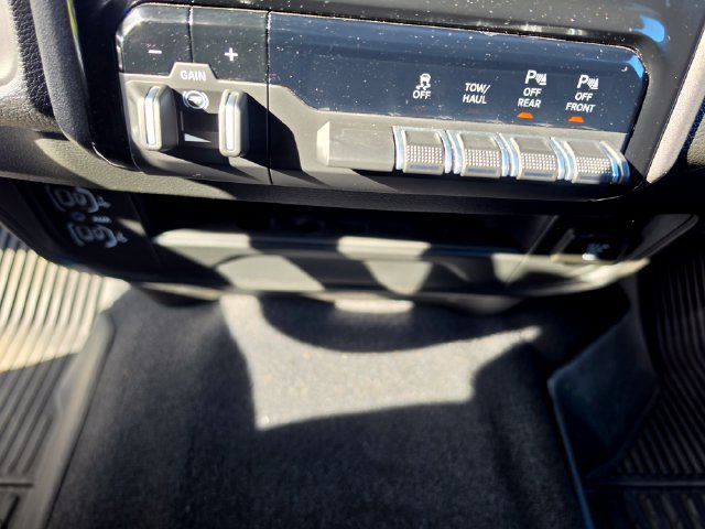 Used 2026 RAM 2500 Tradesman AWD/4WD image 19